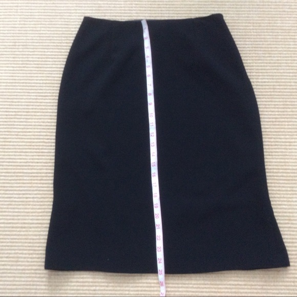 Talbots Black Skirt w/ Back Ruffle - Size 8 - Picture 10 of 12